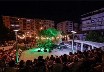 Zeytin ağacının altında “Gece Makamı" ezgileri