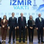 İzmir Büyükşehir Belediye Başkanı Cemil Tugay, AK Parti’ye katıldı: Rozetini Erdoğan taktı