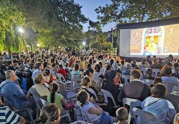 Malkara'da Yaz Akşamları "Açık Hava Sinema Geceleri" ile Renklendi: Binlerce Çocuk Sinema Keyfi Yaşadı