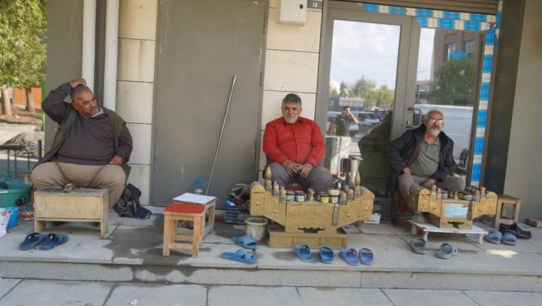 Adıyaman’da ayakkabı boyacıları Tutdere’den çalışma alanı istedi - Videolu Haber