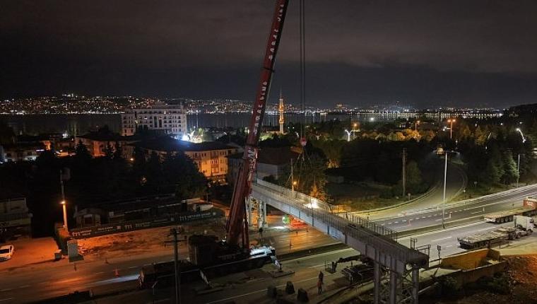 80 tonluk tabliye tek hamlede yerine konuldu