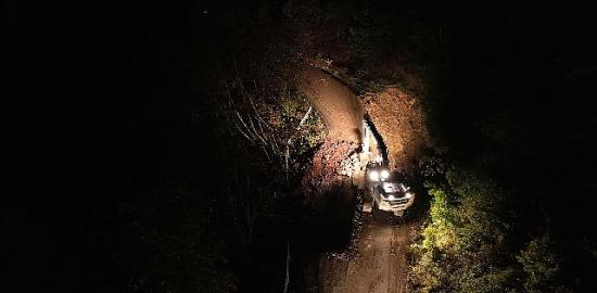 Kartepe'de sel sonrası yol yeniden ulaşıma açıldı