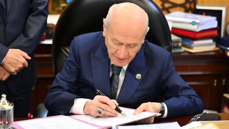 Bahçeli'den Terörsüz Türkiye değerlendirmesi: Ya terör ya demokrasi ya silah ya siyaset