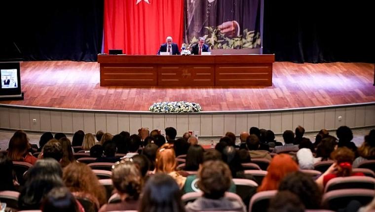 DEÜ Söyleşilerinde “Köklerden Günümüze Türk Dili" Konuşuldu