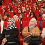 Erdim, “Aile Nedir?" söyleşisinde dikkat çeken mesajlar verdi; “İnsanın en önemli görevi kendisini onarmasıdır"