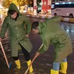 Kahta Belediyesi sağanak sonrası tüm ekipleriyle sahada
