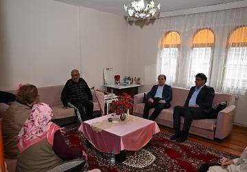 Kartepe'de Büyüklere Gönül Ziyareti