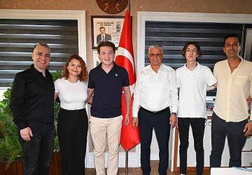 Antalya Bisiklet Sevenler Spor Kulübü'nden Başkan Topaloğlu'na ziyaret