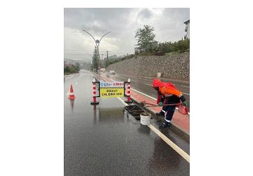 Büyükşehir ekipleri yağışa karşı teyakkuzda