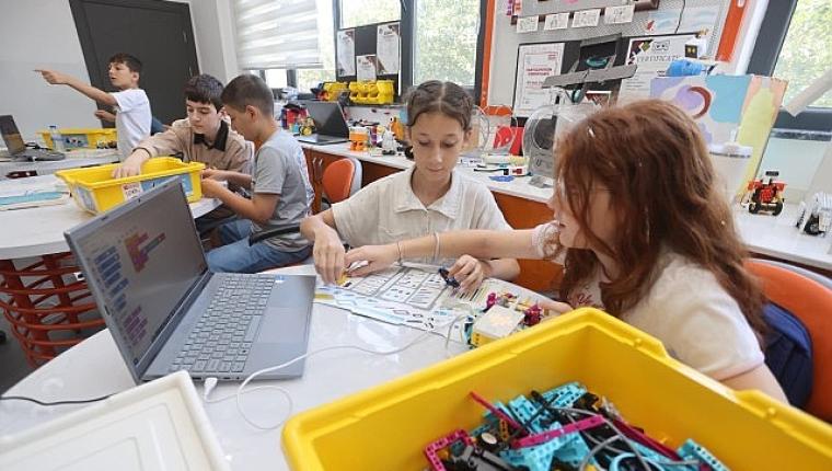 Canik'te Bilim ve Teknoloji Dolu Yaz: Yetenekler Keşfediliyor
