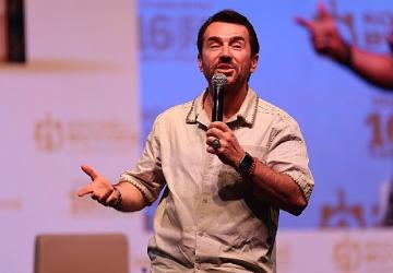 Uğur Arslan'dan hayata dair içten paylaşımlar