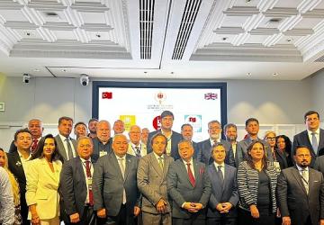 Keçiören Belediye Başkanı Özarslan'a Londra'da “Küresel Hizmet Ödülü"