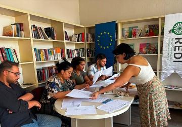Konak'ta Roman gençlere CV ve kariyer yönetimi eğitimi