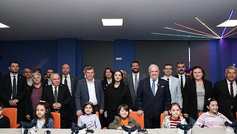 Nilüfer Belediyesi Dijital Deneyim Merkezi Açıldı