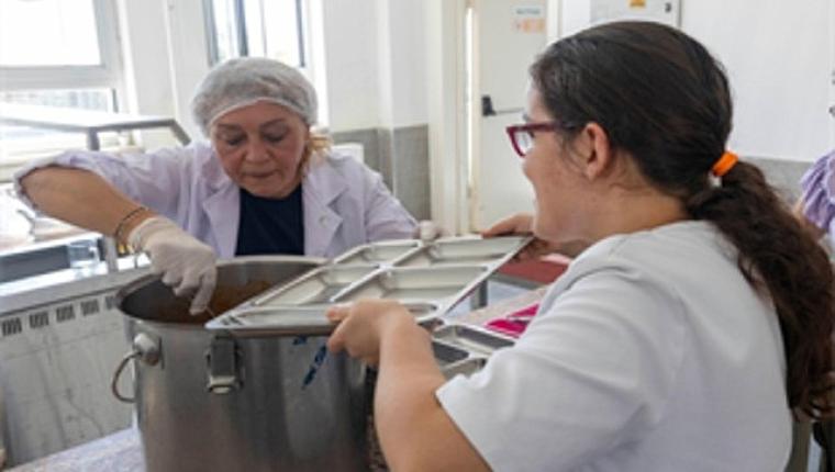 Büyükşehir'den özel gereksinimli öğrencilere sıcak destek