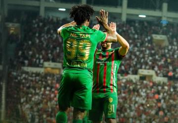 Diyarbakır’da Beşiktaş’a ilk yarı şoku: Amedspor iki golle önde