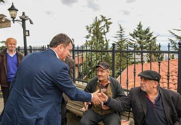 Başkan Erkan Aydın Mahallelerin Nabzını Tutuyor