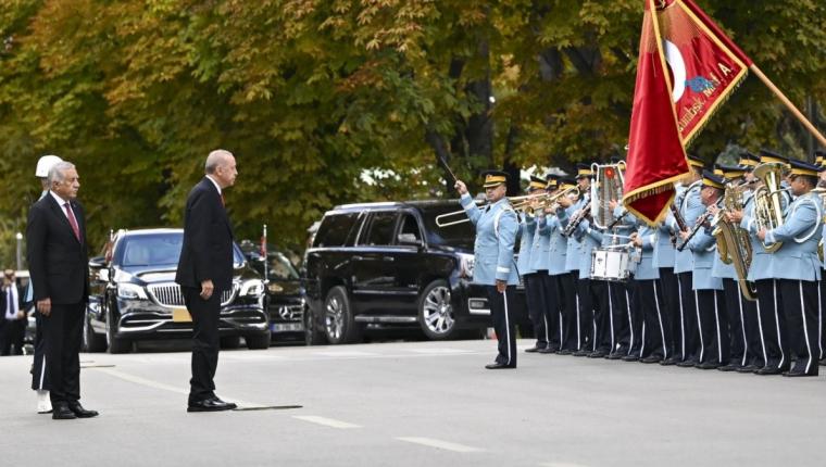 Erdoğan’dan yeni anayasa çağrısı: ‘Kolları sıvamak herkes için gerçek bir samimiyet sınavıdır’
