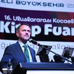 Protokolden Kitap Fuarı'na övgü üzerine övgü