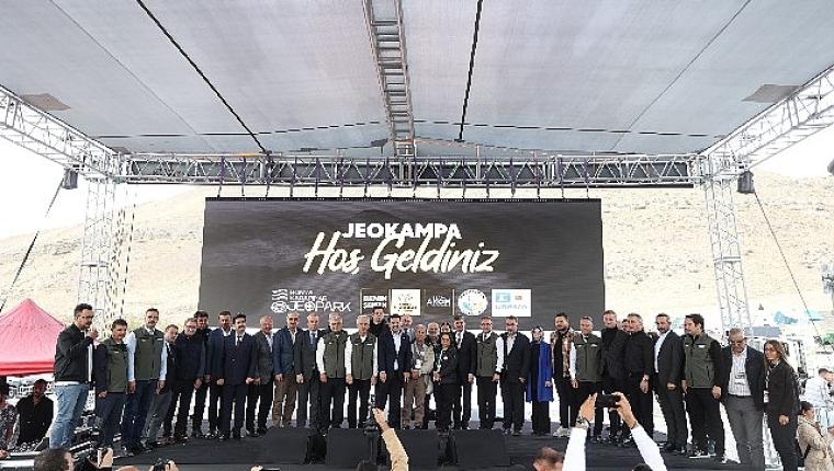 Konya Karapınar Jeoparkı'nda İlk Kez Jeokamp Heyecanı Yaşandı