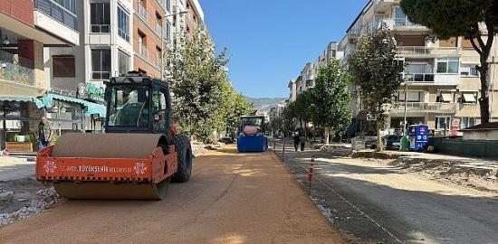Başkan Çerçioğlu Aydın'ın Dört Bir Yanında Yol Yapım ve Yenileme Çalışmalarını Sürdürüyor