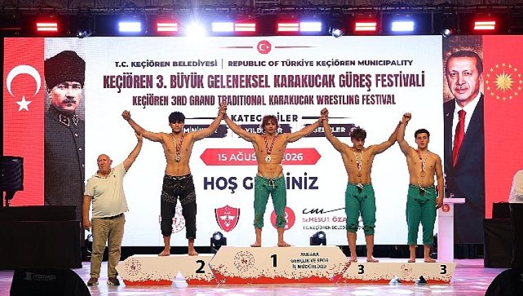 Keçiören'de Karakucak Güreşi coşkusu yaşandı, pehlivanlar ödüllerine kavuştu