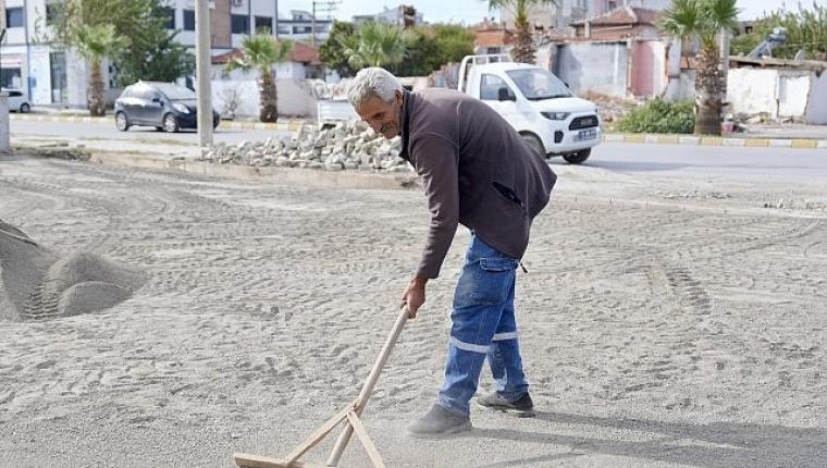 Burhaniye Belediyesi Fen İşleri Ekiplerinden Kesintisiz Hizmet