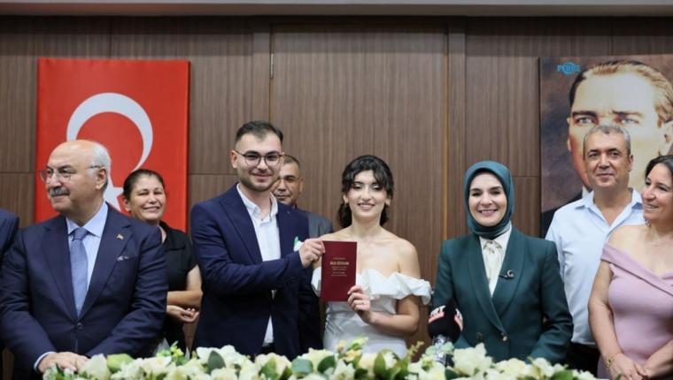 Aile ve Gençlik Fonu’ndan 222 bin 988 gence 21 milyar 48 milyon liralık destek