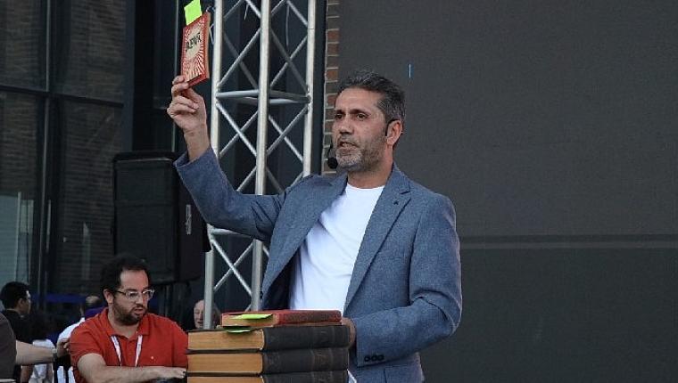 Nadide eserler açık artırmayla satıldı