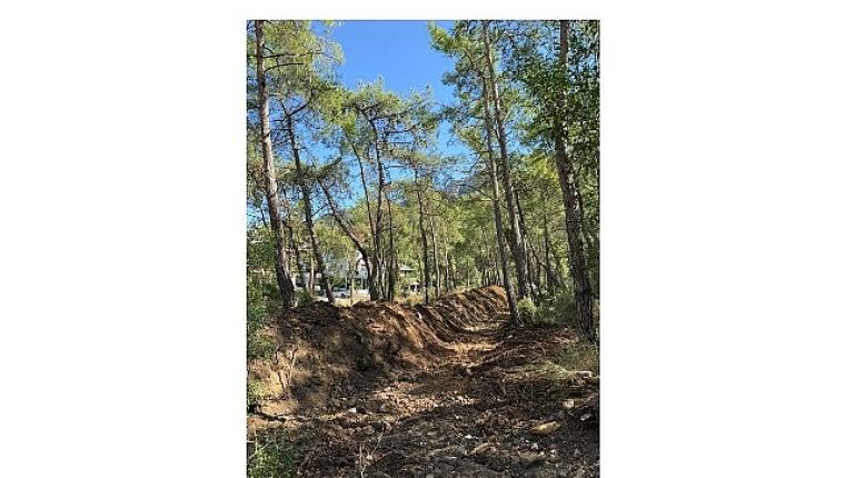 Kemer'de derelerde temizlik çalışmaları