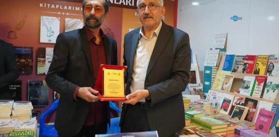 Murat Kayış, Kahta Kitap Günlerini değerlendirdi: ‘Yeni nesle kitap sevgisini aşılamak budur’
