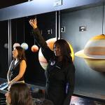 Karman Hattını Geçen Astronot Aisha Bowe, Çiğli'de öğrencilerle buluştu