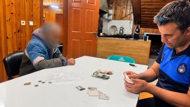 Adıyaman’da trafik ışıklarında dilencilik denetimi
