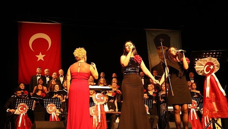 Cumhuriyet'in 103'üncü yılı Nilüfer'de konserle kutlandı