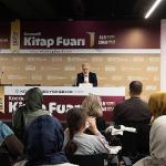 Söyleşiler kitapseverlere farklı pencereler açıyor; Kitap Fuarı'nda hayatı anlamlandıran söyleşiler