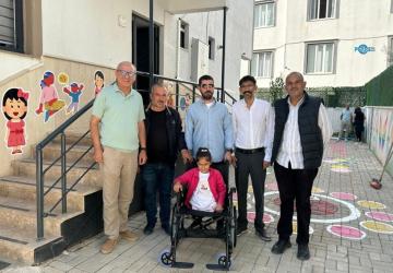 Zabit ailesi için çalışıyor, İkra bilim insanı olmayı hayal ediyor: Enkazdan sonra süren mücadele