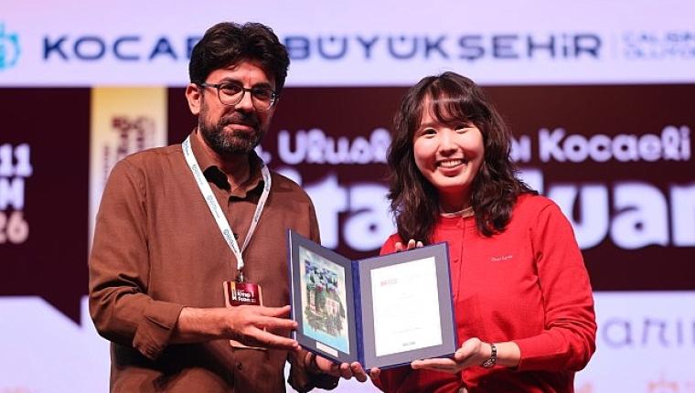 Soyoung Park, Kocaeli Kitap Fuarı'nda genç okurlara seslendi; “Dünyadaki en özel kişi kendinizsiniz"