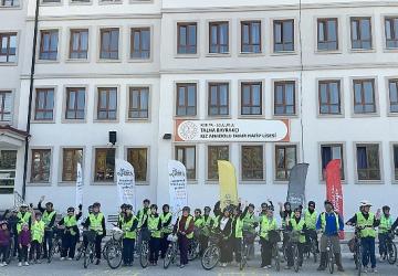Konya Büyükşehir'in “Bisiklet Dostu Okul" Projesiyle Öğrenciler Pedal Çeviriyor
