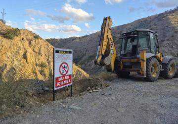 Çelikhan’da mineralli su alarmı: Vatandaşlara tüketmeyin uyarısı