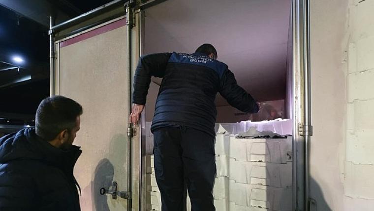 Buca Balık Hali'nde Gece Denetimi: Yasa Dışı Avlanan Su Ürünlerine El Konuldu
