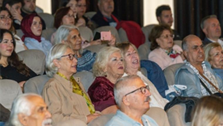 İzmir İleri Yaş Sempozyumu'nda gündem: Afetlerde yaşlıların güvenliği