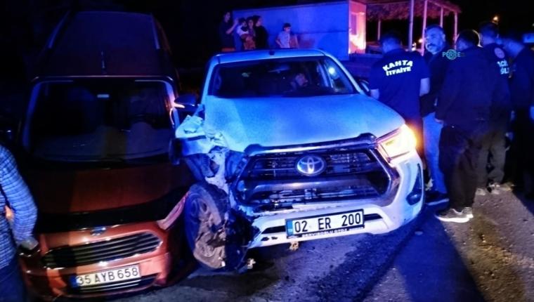 Kahta'da zincirleme trafik kazası: 10 kişi yaralandı