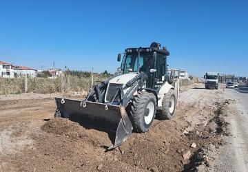 Çumra Belediyesi'nden Mavi Tünel Caddesi'nde Çevre Düzenlemesi Çalışması