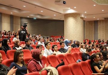 Üsküdar Üniversitesi'nde ilk ders bağımlılıkla mücadele oldu!