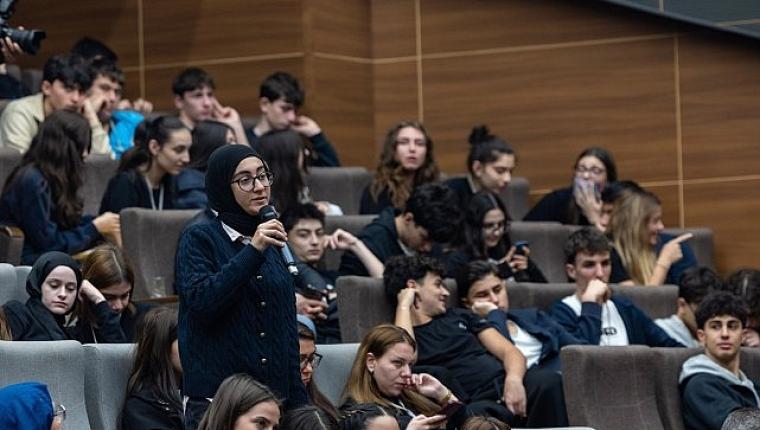 Başkan Büyükakın'dan gençlere kariyer tavsiyesi: “Hata yapmaktan korkmayın"