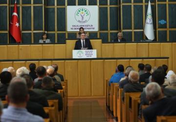 Bakırhan’dan iktidara çağrı: ‘Barış bekleme salonunda tutulamaz’