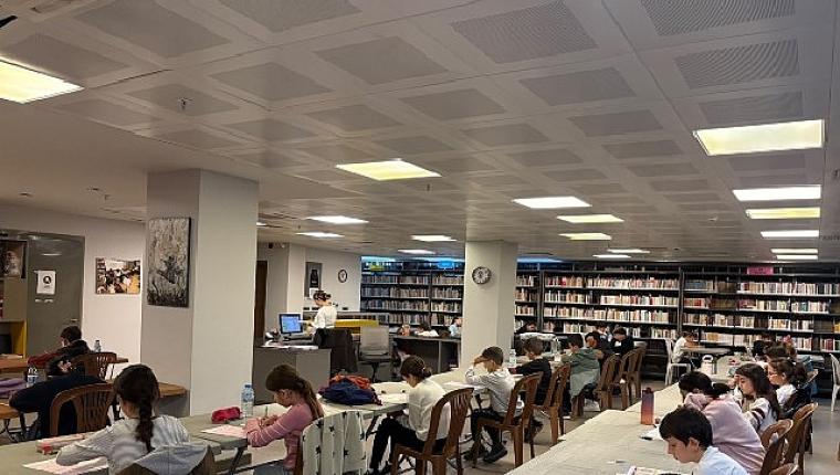 Efes Selçuk Belediyesinden Öğrencilere Sınav Hazırlığında Destek