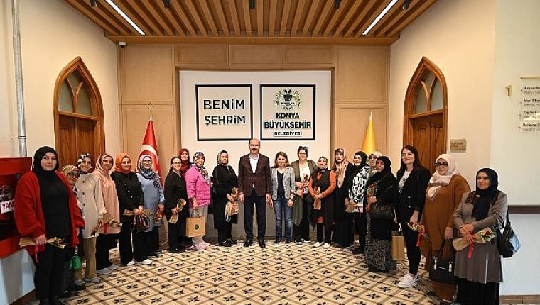 Başkan Altay: “Alın Teriyle Ülkemizin Üretim Gücüne Güç Katan Tüm Kadın Çiftçilerimizin Günü Kutlu Olsun"