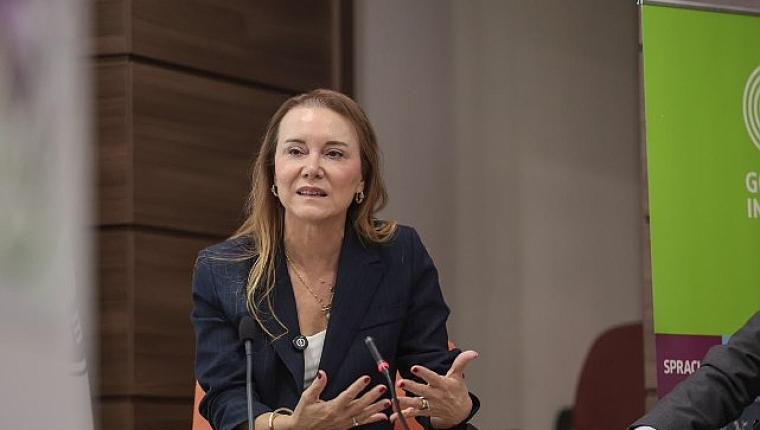 Başkan Mutlu, Konak'ın dirençli kent vizyonunu uluslararası konferansta anlattı