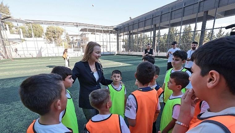 Başkan Mutlu Kış Spor Okulları'nda çocuklarla buluştu
